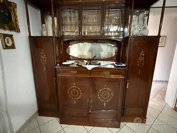 Sala liberty con intarsi in madreperla