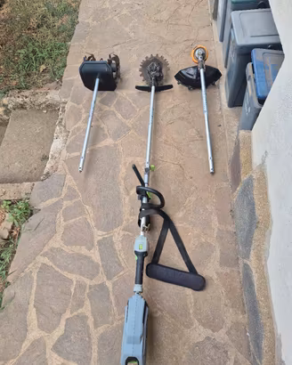 motocoltivatore a batteria 