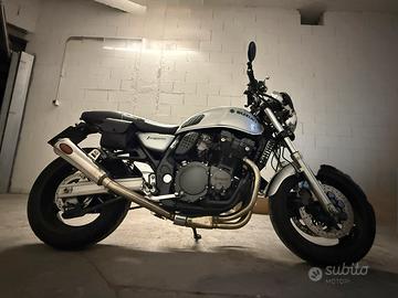 Suzuki gsx 750 ( cafè racer )