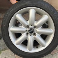 Gomme e cerchi auto mini