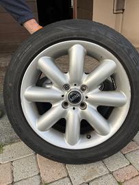 Gomme e cerchi auto mini