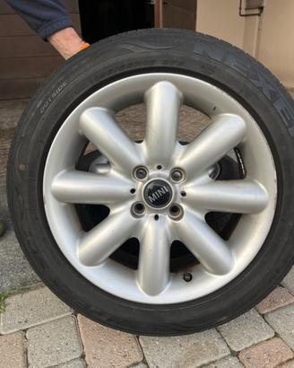 Gomme e cerchi auto mini