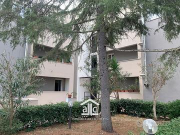 MERINE LUMINOSO QUADRILOCALE IN CONTESTO RESIDENZI