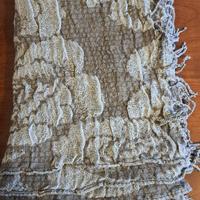 Sciarpa con fantasia floreale