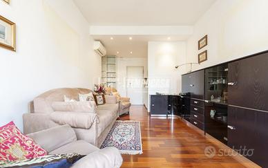 VENDITA BILOCALE PIANO ALTO IN ZONA BEN SERVITA