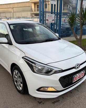 Hyundai i20 1.1 CRDi 75 cv 2015 114.000 km
