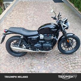 TRIUMPH Street Twin 900