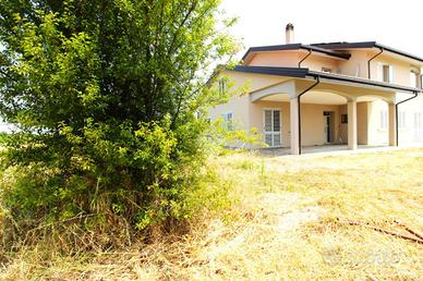 CASA SEMINDIPENDENTE A CESENA