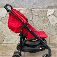Passeggino Inglesina Zippy Light leggero compatto
