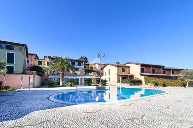 3 LOCALI A TORTORETO