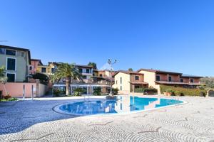 3 LOCALI A TORTORETO