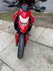 Ducati Hypermotard 950