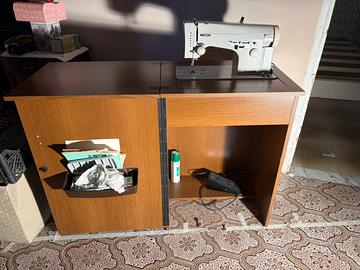 Macchina da cucire Necchi type 503