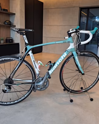 Bici da corsa Bianchi infinito cv 8 TG 56 ultegra 