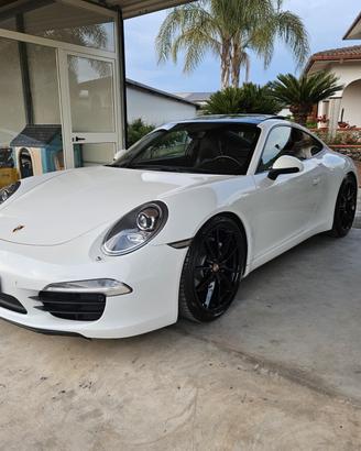 Porsche 991 Carrera