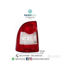 Fanale fiat strada 2012 posteriore