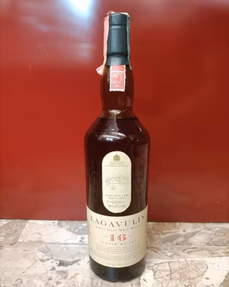 Lagavulin 16 Years  vecchia edizione Classic Malts