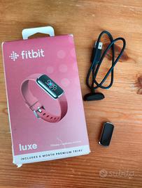 Fitbit Luxe + cavetto + cinturini originali