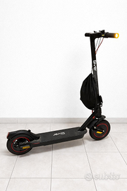 Monopattino elettrico ammortizzato