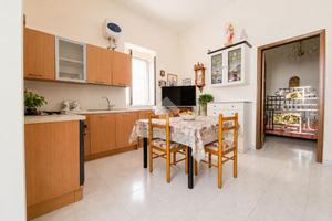 2 LOCALI A MANFREDONIA