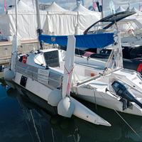Trimarano richiudibile Corsair 750 con carrello