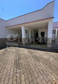 Villetta Trifamiliare Ostuni [Cod. rif 3325188VRG]