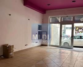 Locale Commerciale in Via Parisi