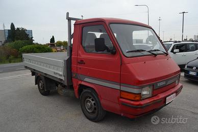 NISSAN Trade cassone fisso