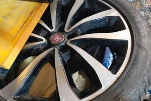 cerchi 17 fiat tipo con pneumatici 