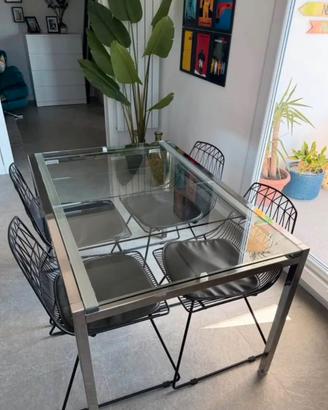 Tavolo pranzo più sedie