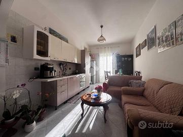 3 LOCALI A AVERSA