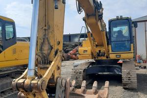 Escavatore Komatsu PC 210.8