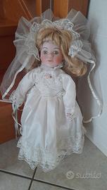 Bambola in porcellana