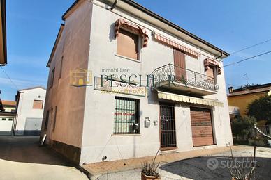 Casa indipendente con terreno - Castelnuovo del...