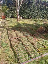 cancello in ferro pieno