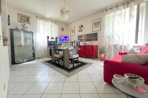 3 LOCALI A ASTI