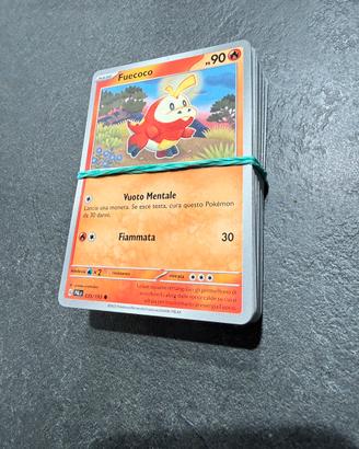 Lotto 69 carte Pokemon Evoluzioni a Paldea
