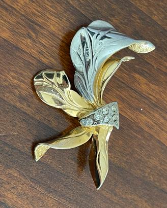 Spilla vintage floreale bicolore con strass