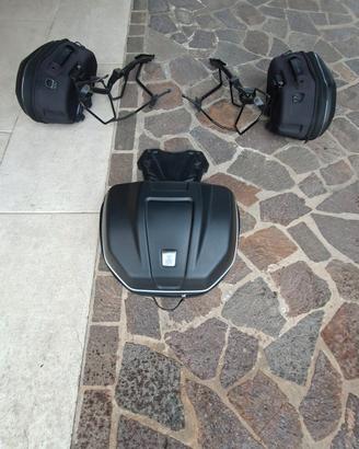 BAULETTI LATERALI E POSTERIORE TMAX 560 ANNO 2020