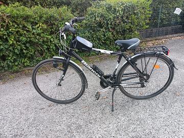 Bicicletta bianchi spillo rubino