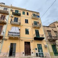 4 LOCALI A PALERMO