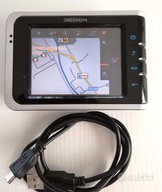 GPS navigatore Medion  mod. MD-95754 con cavo usb