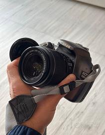 Macchina fotografica Canon EOS 1100 D