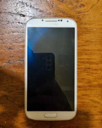 cellulare  samsung s4 