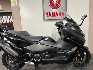 Yamaha T Max 560