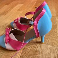 Sandali eleganti con tacco - NUOVI