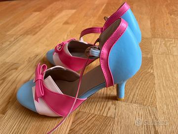 Sandali eleganti con tacco - NUOVI