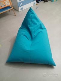 pouf colore blu