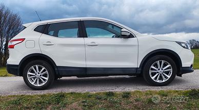 Nissan Qashqai 2015.