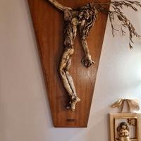 Scultura Gesù crocifisso di Lino Agnini